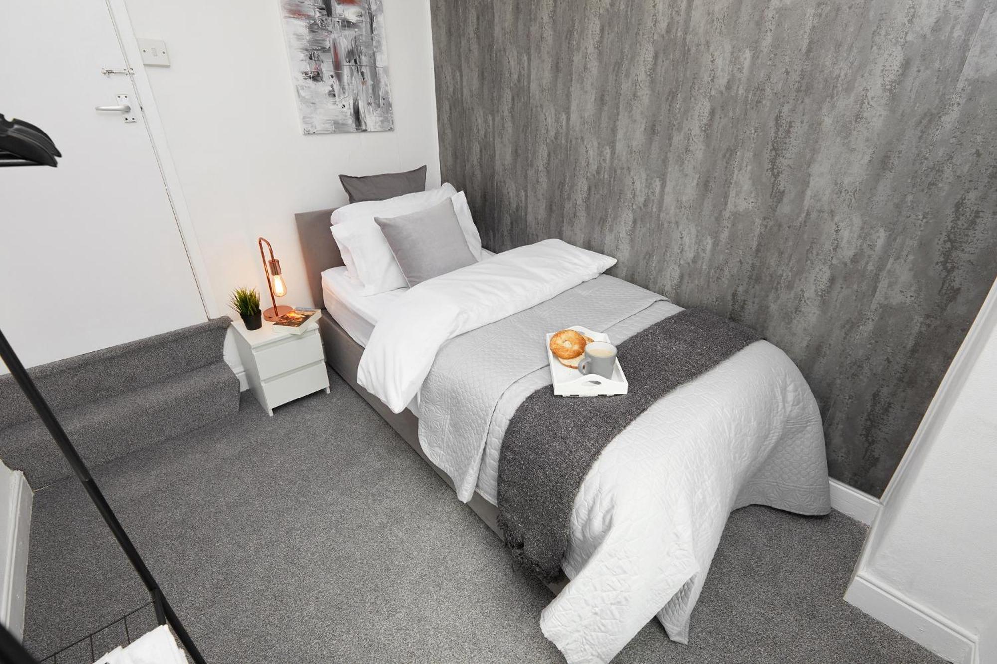 Your Sheffield Stays - Spacious 5 Bedroom House Habitación foto